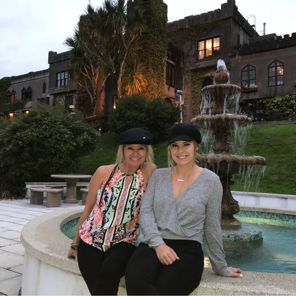 Live Show Listing! Lux and Designer Show - Picture 5 of 8